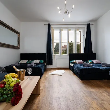 Aurora Estate Elegance