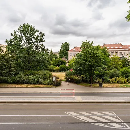 Διαμέρισμα Aurora Estate Elegance