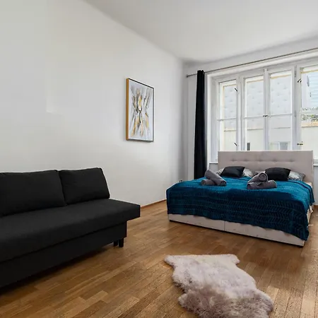 Διαμέρισμα Aurora Estate Elegance