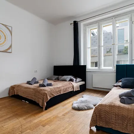 Aurora Estate Elegance